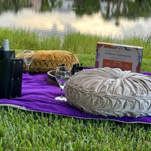 Two Girls Essence Lab (7)